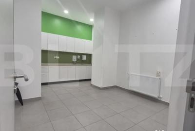 Spațiu comercial, de 284 mp, în Ultracentral - 12
