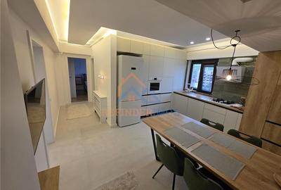 Vand apartament 3 camaere, zona Unirii - 2