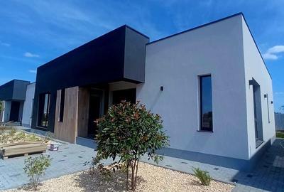 Casă individuală cu 4 camere cu Canalizare în Domnești - 3