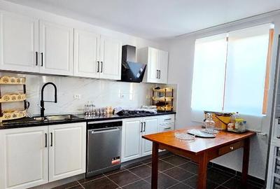 Casa, anexa si teren in cartier rezidential com.D-va Rosie - 3