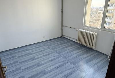 Apartament cu 3 camere decomandat în Titan - 2