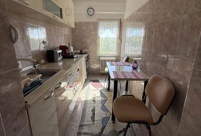 Apartament cu 2 camere decomandat în Central - 3