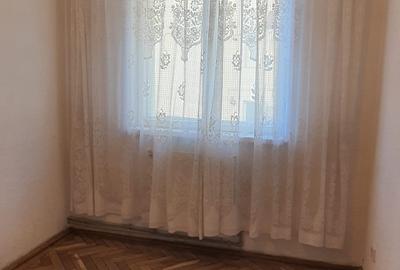 Apartament cu 3 camere decomandat în Central - 2