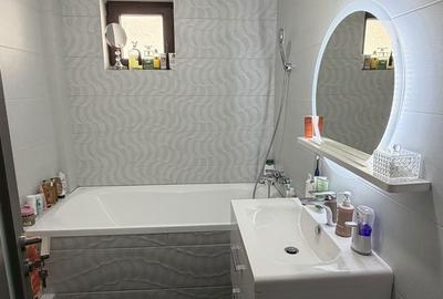 Apartament cu 3 camere decomandat în Vărsătura - 5