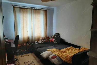 Vand 1 cam Tudor (etaj 2 din 4) - 1