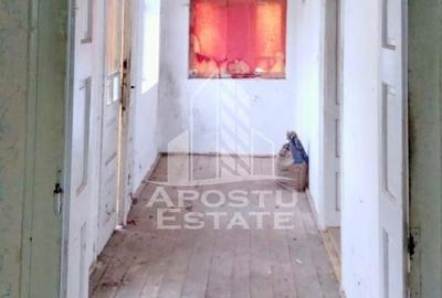 Casă cu 4 camere cu Teren 1079 Mp în Vârfurile - 15