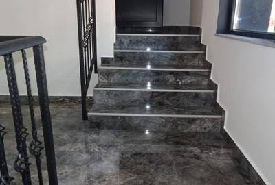 Duplex cu 3 camere cu Canalizare în Ultracentral - 2