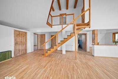 Casă cu 3 camere cu Teren 1017 Mp în Corunca