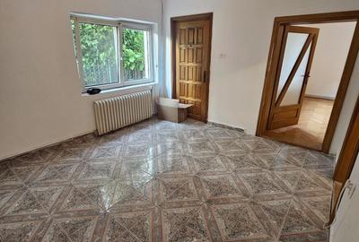 Casa  solida si locuibila 4 camere  Rudolf Walter - 7