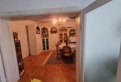 CASA CU ETAJ IN CENTRU - 28
