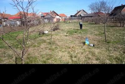 Casă cu 4 camere cu Teren 1080 Mp în Central - 2