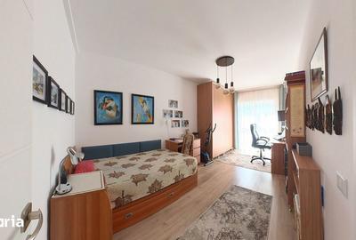 Apartament cu 3 camere în Tractorul - 11