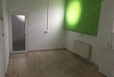 Casă cu 6 camere în Central - 2