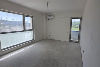 Apartament cu 2 camere decomandat în Baza 3 - 6