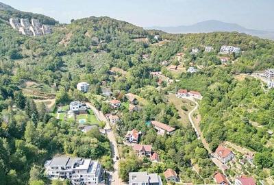 Teren intravilan zona Schei - 2