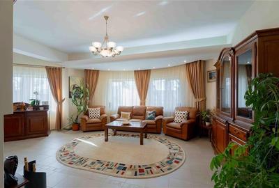 Casa de Lux in Livada cu Ciresi Eleganta, Confort si Panorama de Vis - 2