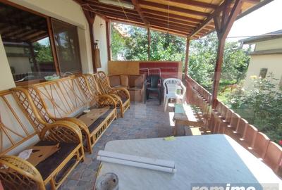 Casă cu 8 camere cu Teren 992 Mp în Cătămărești - 4