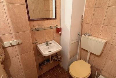 Apartament cu 3 camere decomandat în Popoveni