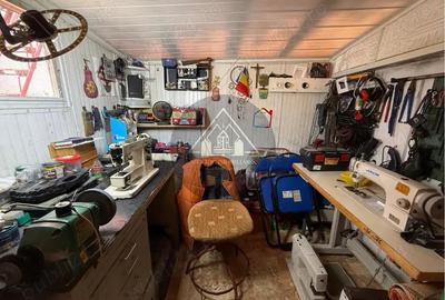 Apartament la casa, Medias - 1