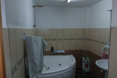 Casă cu 4 camere semidecomandat în Rahova - 8