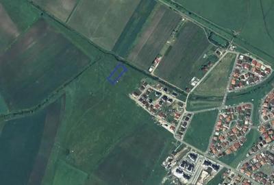 Teren de 2410 mp, în Tineretului