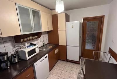 Apartament cu 3 camere - zona Centru - Independentei - 5