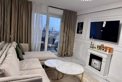 //2 CAMERE WHITE TOWER// - 2