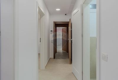 Apartament cu 9 camere decomandat în Astra - 14