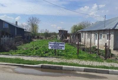 Teren de 1471 mp, în Central - 4