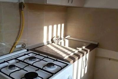 Garsonieră semidecomandată în Traian - 2