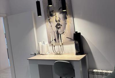 Apartament cu 3 camere decomandat în Central - 2