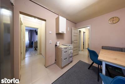 Apartament cu 3 camere decomandat în Florilor - 13