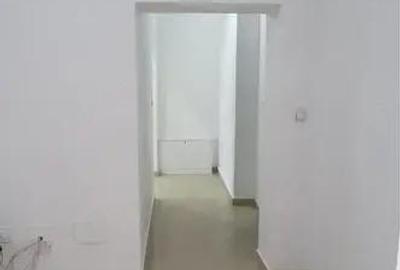 Spațiu comercial, în Central - 3