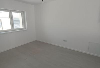 Duplex cu 4 camere cu Canalizare în Cetate - 12