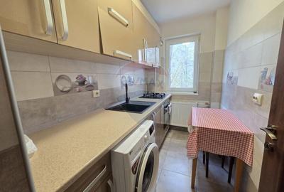 Apartament cu 3 camere semidecomandat în Sud - 3