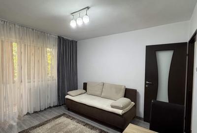 2 cam, et. 3, 37 mp, renovat, mobilat+utilat, zona Crisan - 9