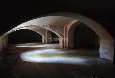 Casă cu 6 camere cu Teren 606 Mp în Central - 13