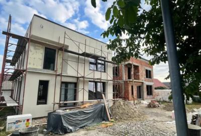 Casă cu 5 camere cu Teren 250 Mp în Central