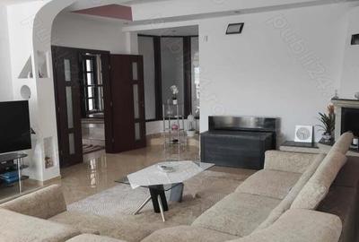 Casă în Central - 3