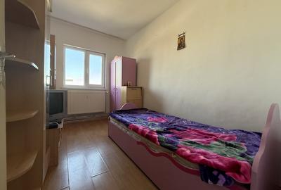 Apartament cu 3 camere decomandat, mobilat în Lipovei - 2