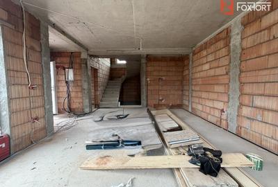 Casă individuală cu 4 camere cu Canalizare în Sânandrei - 3