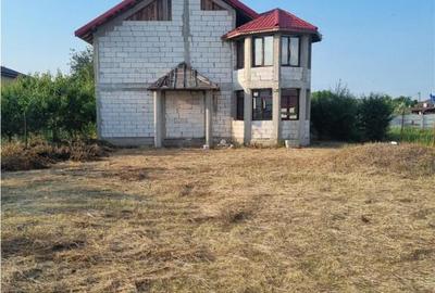 Casa -Vila si teren 1016mp in Nanov -Adamesti - 2