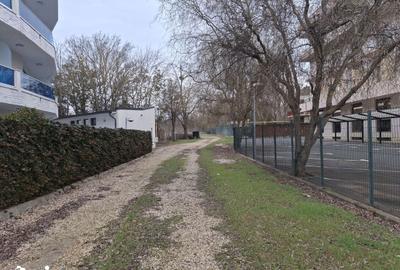 Teren de 1750 mp, în Central - 9