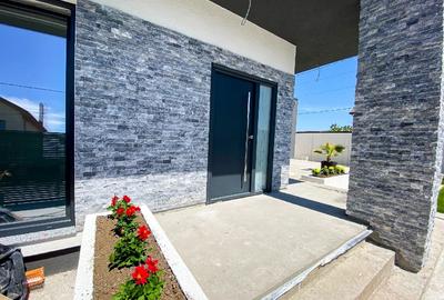 Casa la sol cu Panouri Solare Finisaje premium Predare la alb Constructie 2025 - 5