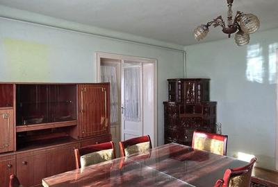 Casă cu 3 camere cu Teren 952 Mp în Central - 3