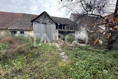 Casa de vanzare 2 camere anexe gospodaresti 1248 mp teren in Beclean - 3