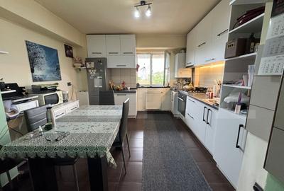 Apartament de vanzare, cu 4 camere, decomandat, 96 mp, zona Centrala! - 2