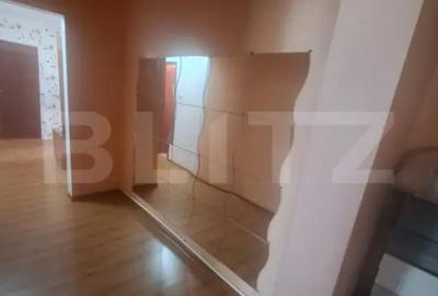 Apartament cu 3 camere decomandat în Central - 1