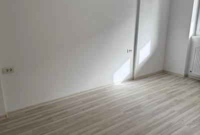 Apartament cu 3 camere decomandat în Berceni - 2