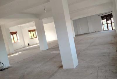 Spațiu comercial, de 180 mp, în Central - 1